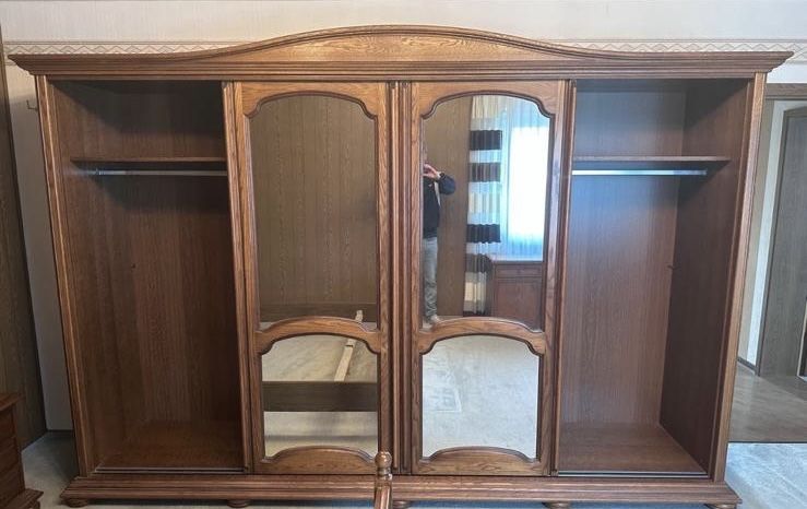 Ekskluzywna duża szafa dębowa przesuwna z lustrami stan idealny