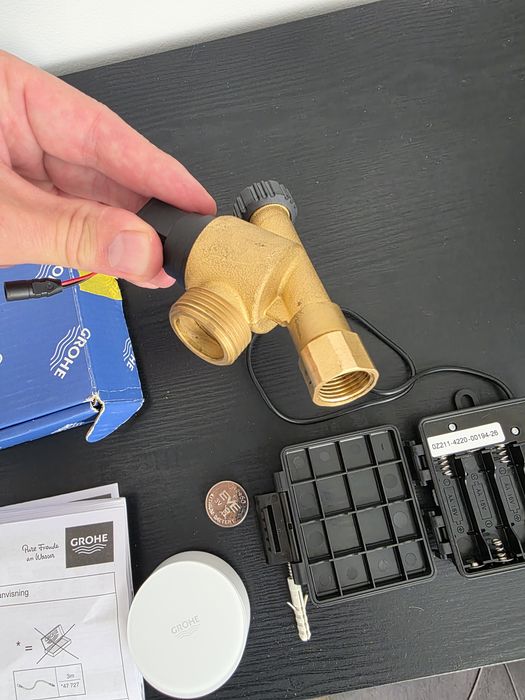 GROHE Switch bezprzewodowy zawór odcinający / przełącznik wody 40402000