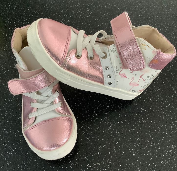 Крокси кросівки та інше дитяче взуття в гарному стані 14-17 р-р