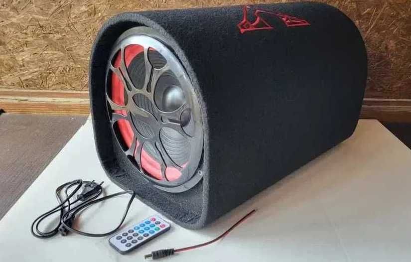 Активный сабвуфер в автомобиль со встроенным усилителем сабуфер