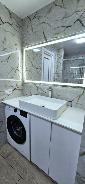Нова! VIP -Подобова оренда 1к квартири  по вул. Запорізька