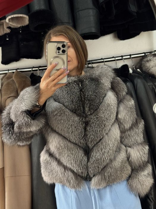 Шуба  чернобурка жилетка меховая  жилет натуральна