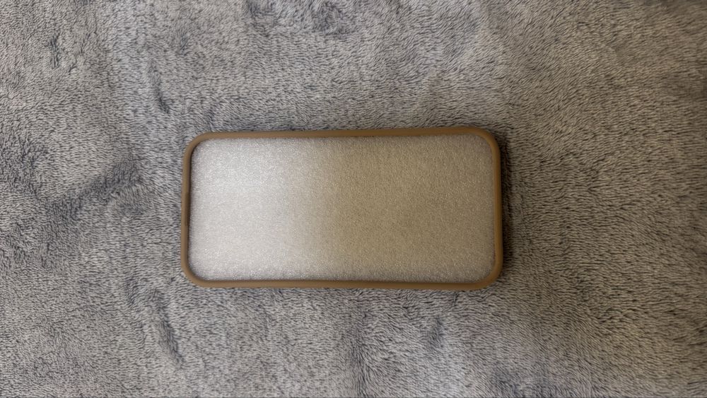 Новий чохол на телефон 15 pro