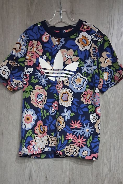 Koszulka.   Adidas