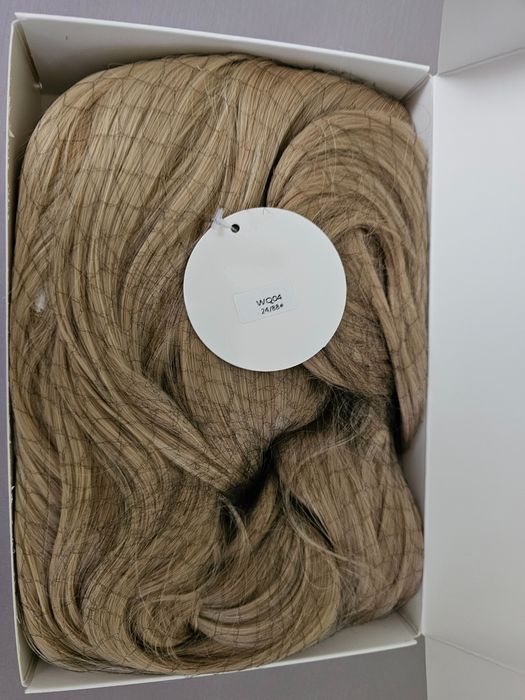 Peruka Długa Włosy Fale 55 Cm Jasny Blond Syntetyczny Feshfen