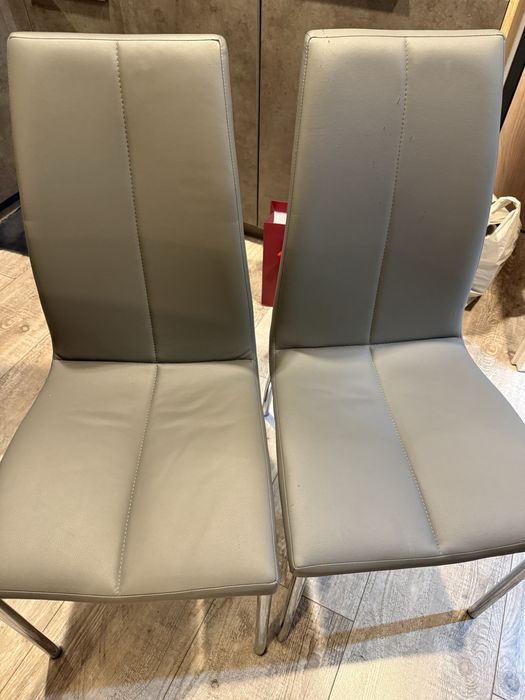 Krzesła 4 sztuki sprzedam