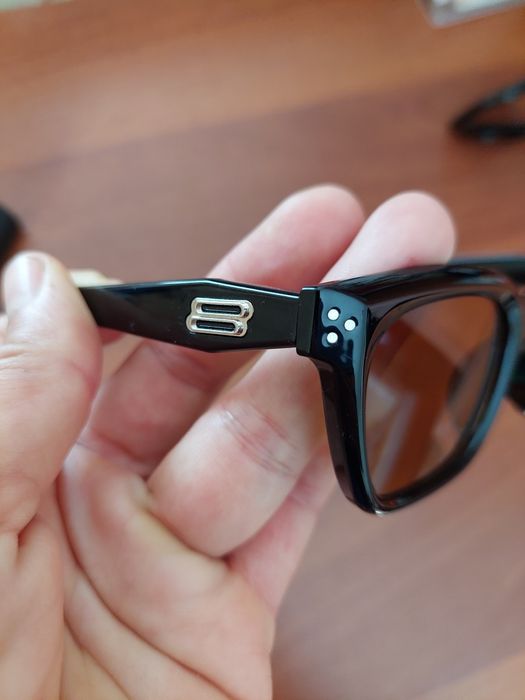 Сонцезахисні окуляри