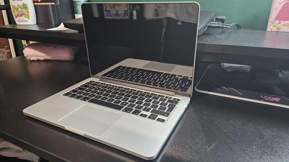 Sprzedam Macbooka Pro 13  2014 bateria 100%