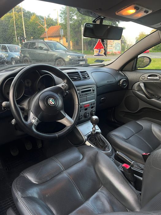 Alfa Romeo GT 2004r.