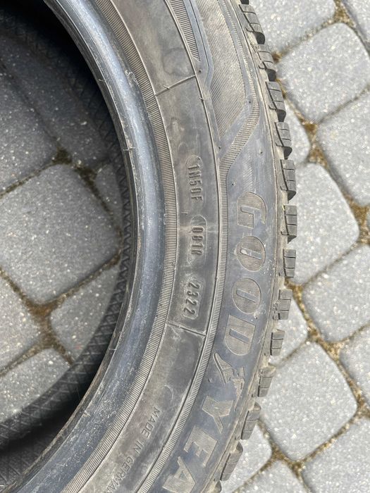 Opony 3 x GOODYEAR Ultra Grip 205/55R16