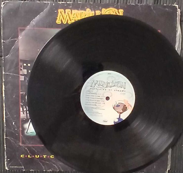 Marillion - Clutching At Straws (LP)