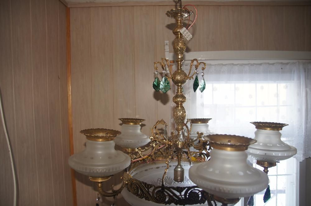 Żyrandol mosiężny z kryształami