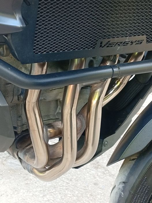 Kawasaki versys 1000 com 20 mil km excelente estado