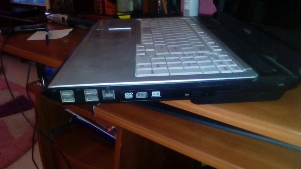 Toshiba satellite p205d