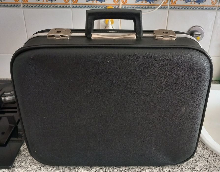 MALA VIAGEM CABINE BOM MATERIAL,VINTAGE.Viagens,Passeio,Mudanças.
