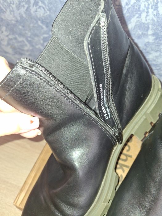 Жіночі ботинки Челсі