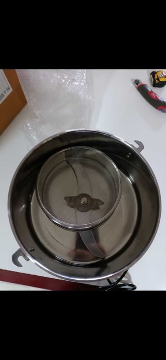 Maquina de moer, pulverizar ate 1 kg