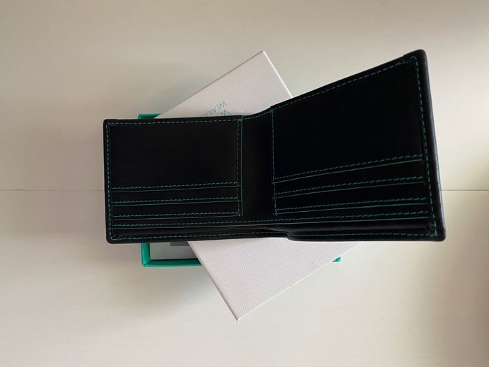 Carteira Inteligente em Pele [Walli]