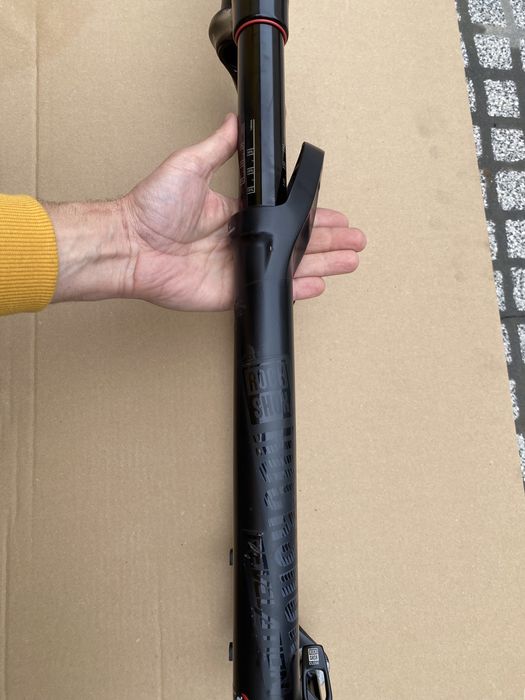 Suspensão Rock Shox Revelation 29