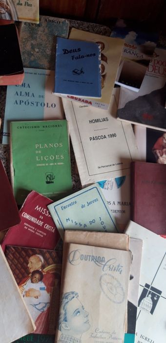 Conjunto de Livros de Catequese Antigos Diversos