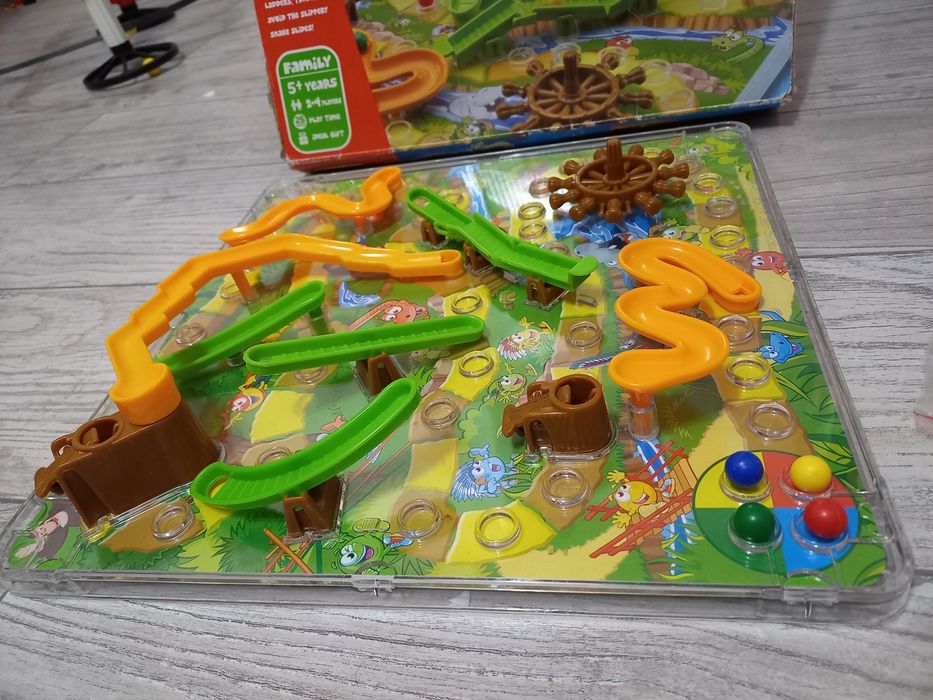Gra planszowa 3D Snakes Ladders dla dzieci