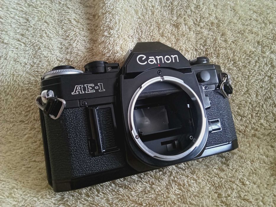canon ae 1 - купити фототехніку, відеотехніку - Ціна на OLX.ua