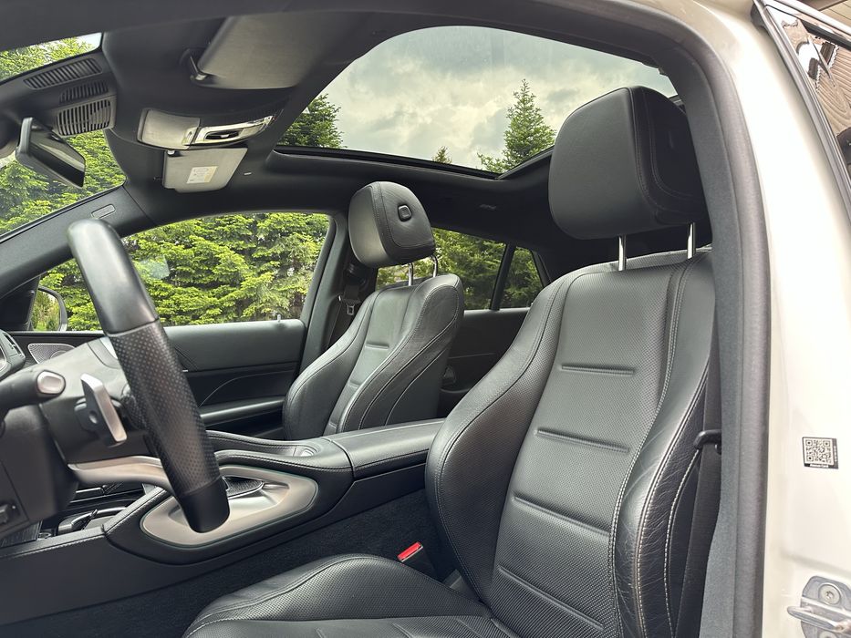 Mercedes GLE Coupe bialy. Zadbany