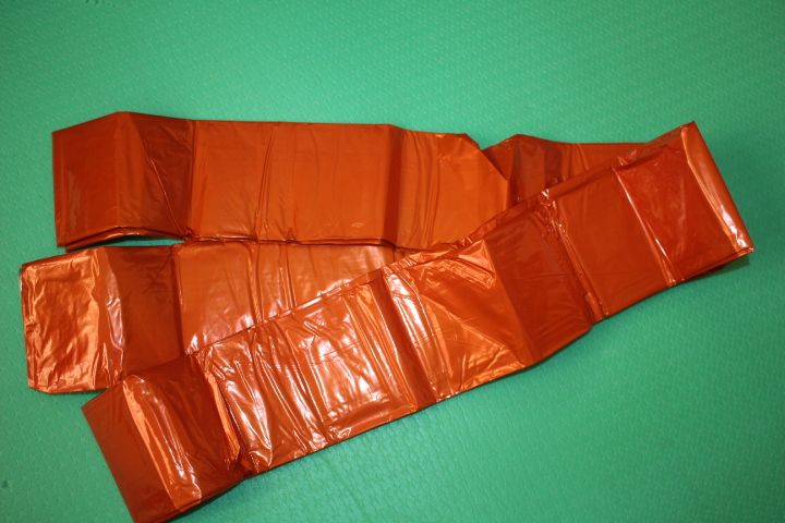 спасательное одеяло. Аварийный спальный мешок для экстренной помощи