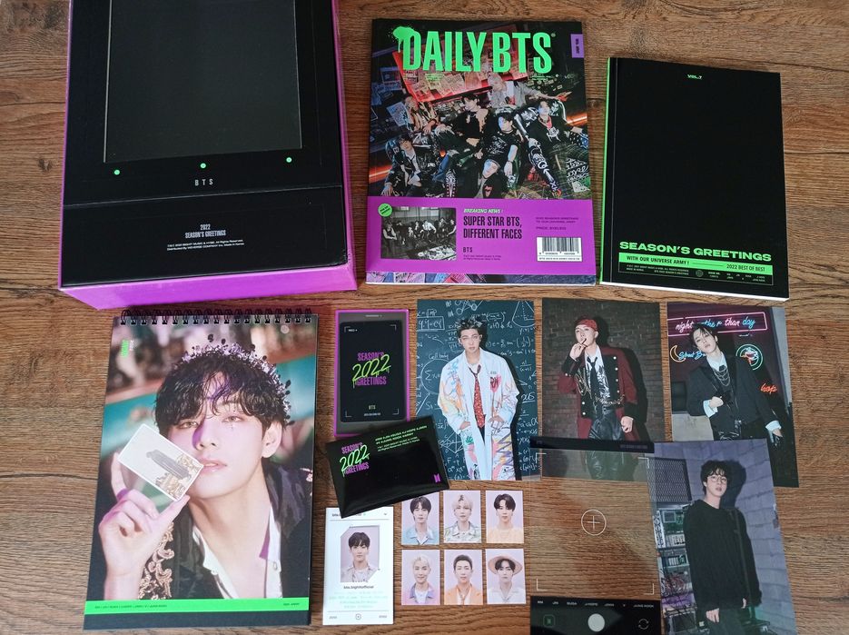 BTS 2022 SEASON’S GREETINGS BTS 2022 Season's Greetings