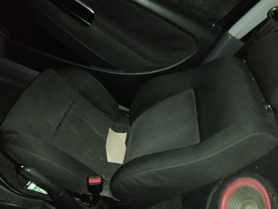Bancos SEAT Ibiza 6k2 em bom estado