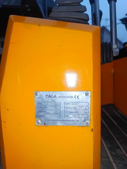 Міні екскаватор Rinoceros xn08