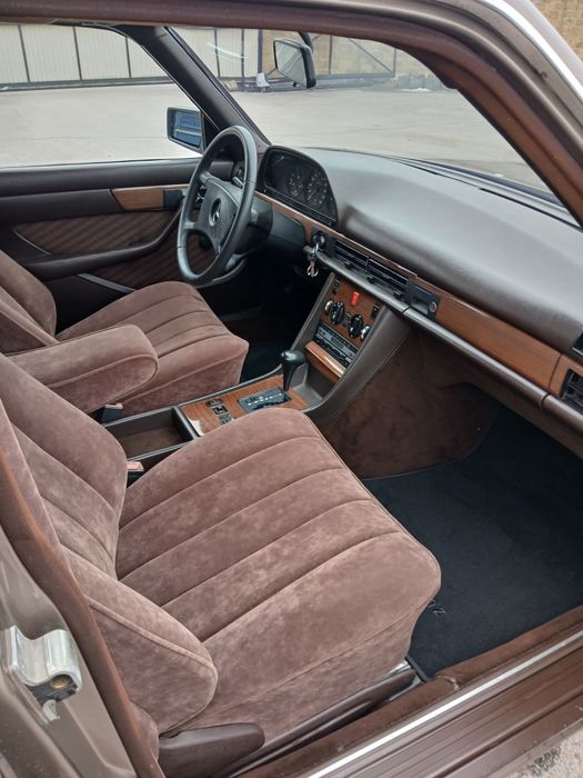 Мерседес W126 SE300 90рік