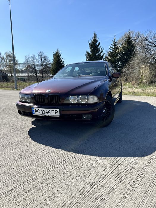 Продам бмв е39 2.5 бензин