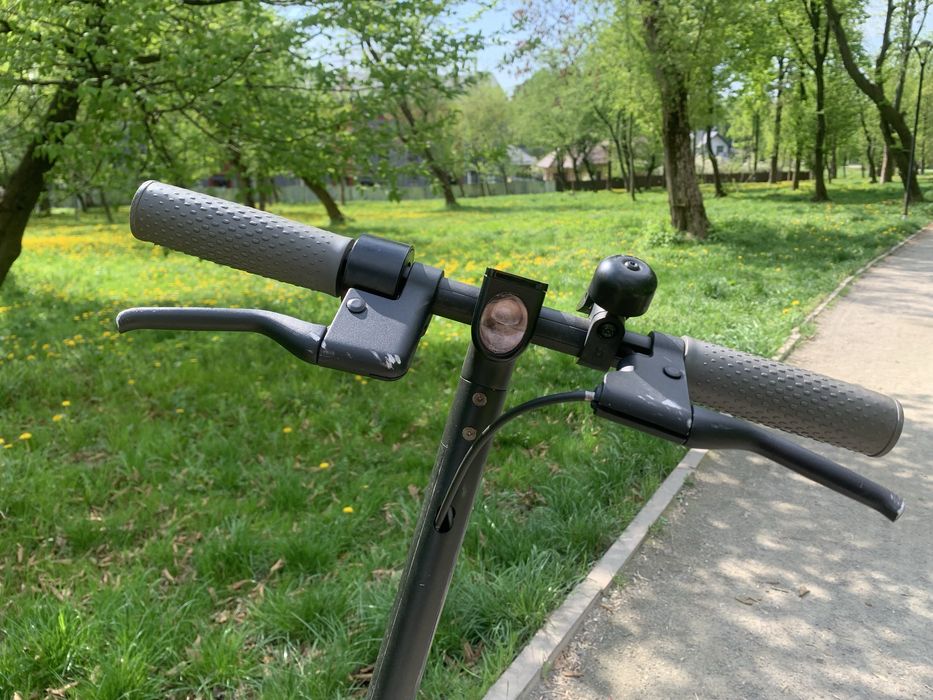 Електросамокат xiaomi