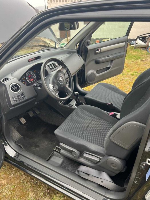 Suzuki Swift 1.3  153tys.