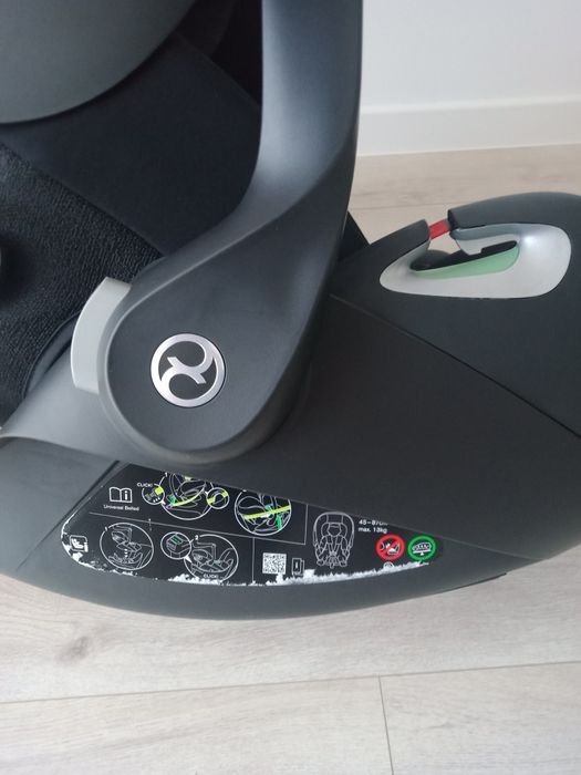 Автокрісло Cybex Cloud T i-Size в комплекті з базою Base T