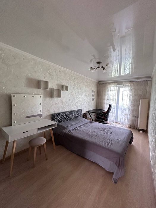 2 к. квартира, початок  прос. Слобожанський  (зупинка  Виконком)