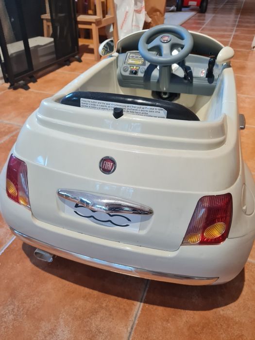 Fiat 500 branco/bege Veículo c/ bateria 12V
