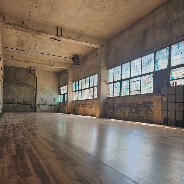 Hala poprzemysłowa 110 m² – blisko PGE Arena Gdansk