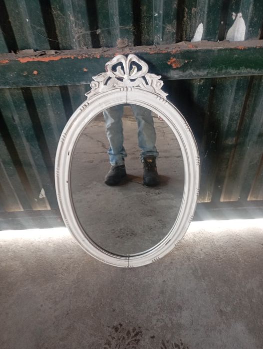 Vendo este espelho muito bonito bom estado