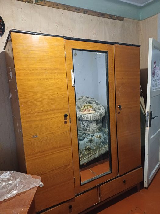 Меблі на дачу , або гараж