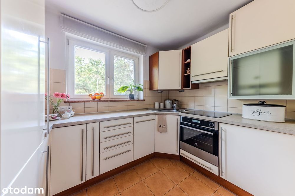 Wyjątkowe 4pok z osobną kuchnią. Garaż, duża działka.