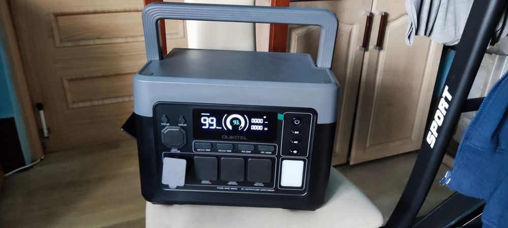 Przenośna stacja zasilania solar OUHITEL P1501E plus 2400W 1,5KWH +APK