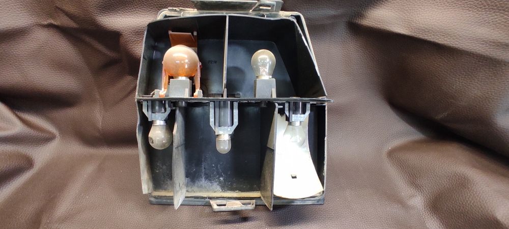 Farol Fiat uno Esquerdo