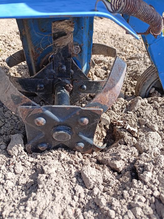 Фриза.мотофриза 4т.Обмін на причіп.до мотоблока Zubr.