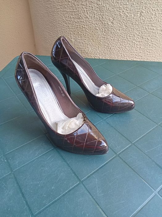 Sapato alto castanho - Tamanho 37