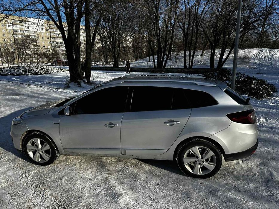 Продаю авто Renault Megane