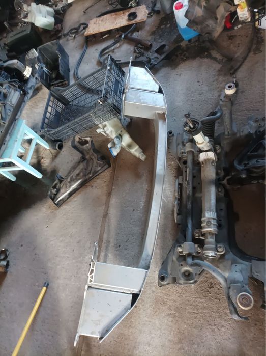 Передний усилитель бампера ford escape MK4 2020-2025