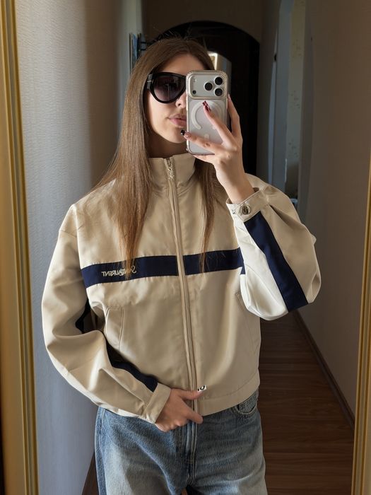 Бежева вітровка Yves Saint Laurent