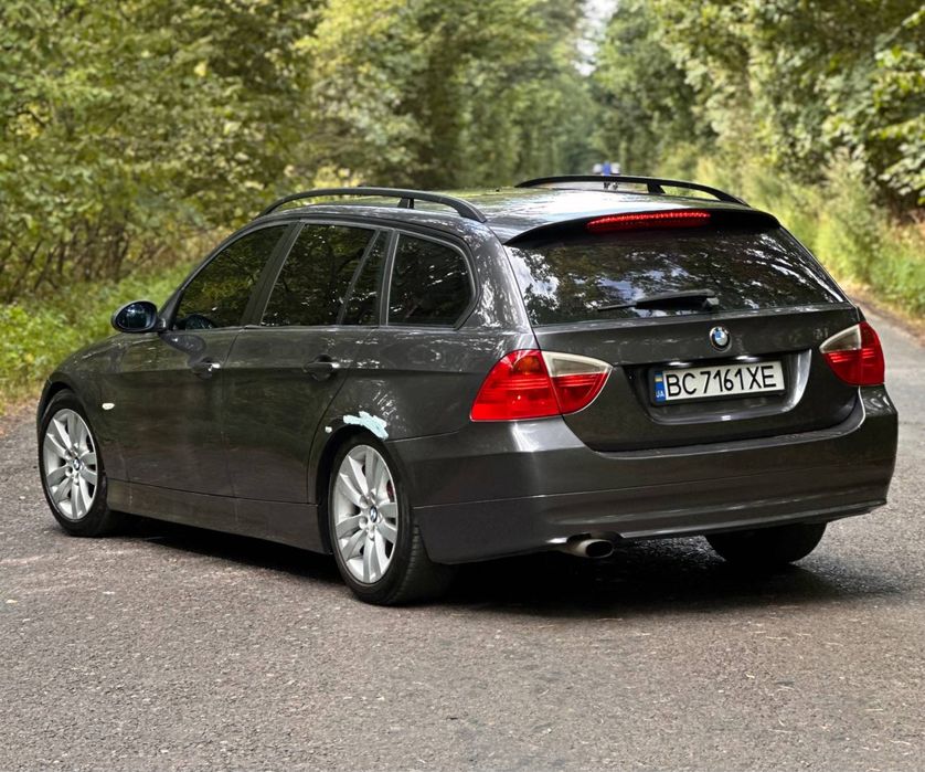 BMW 3 e91.